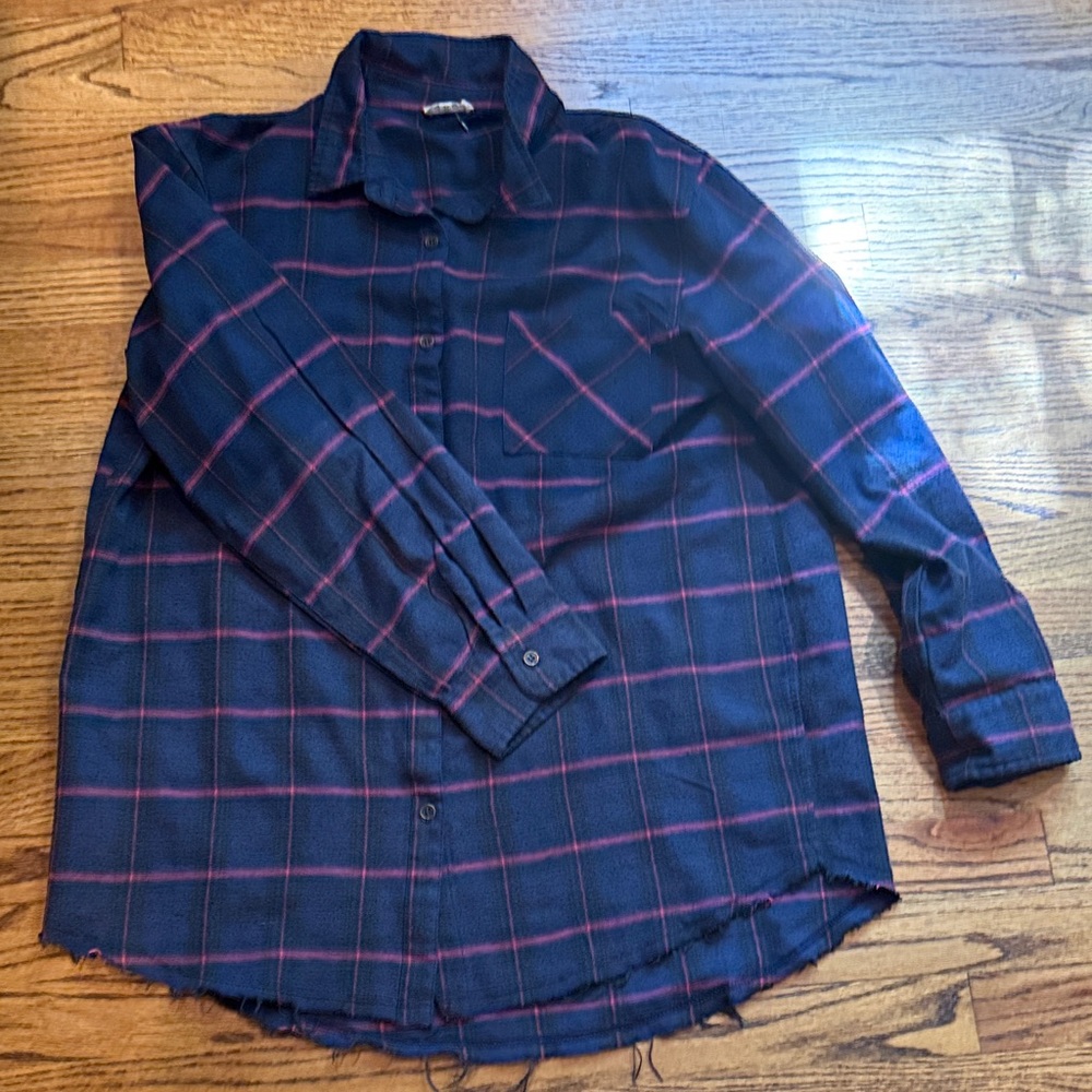 Vici Women’s Oversized Navy Plaid Flannel Shirt - Casual Long Sleeve